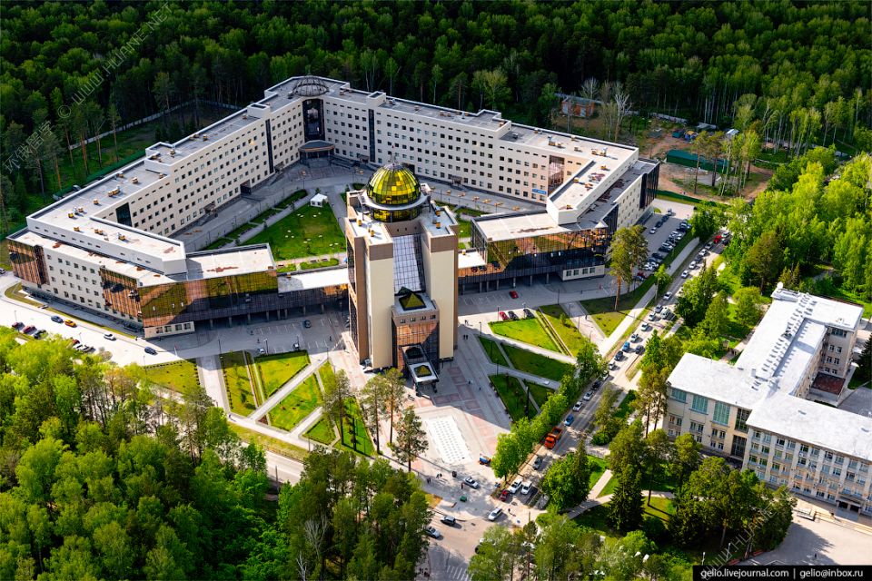看完這篇就知道新西伯利亞國立大學為何這么受理科生的歡迎?。?>
            </div>
                        <!--文章正文-->
            <div   id=