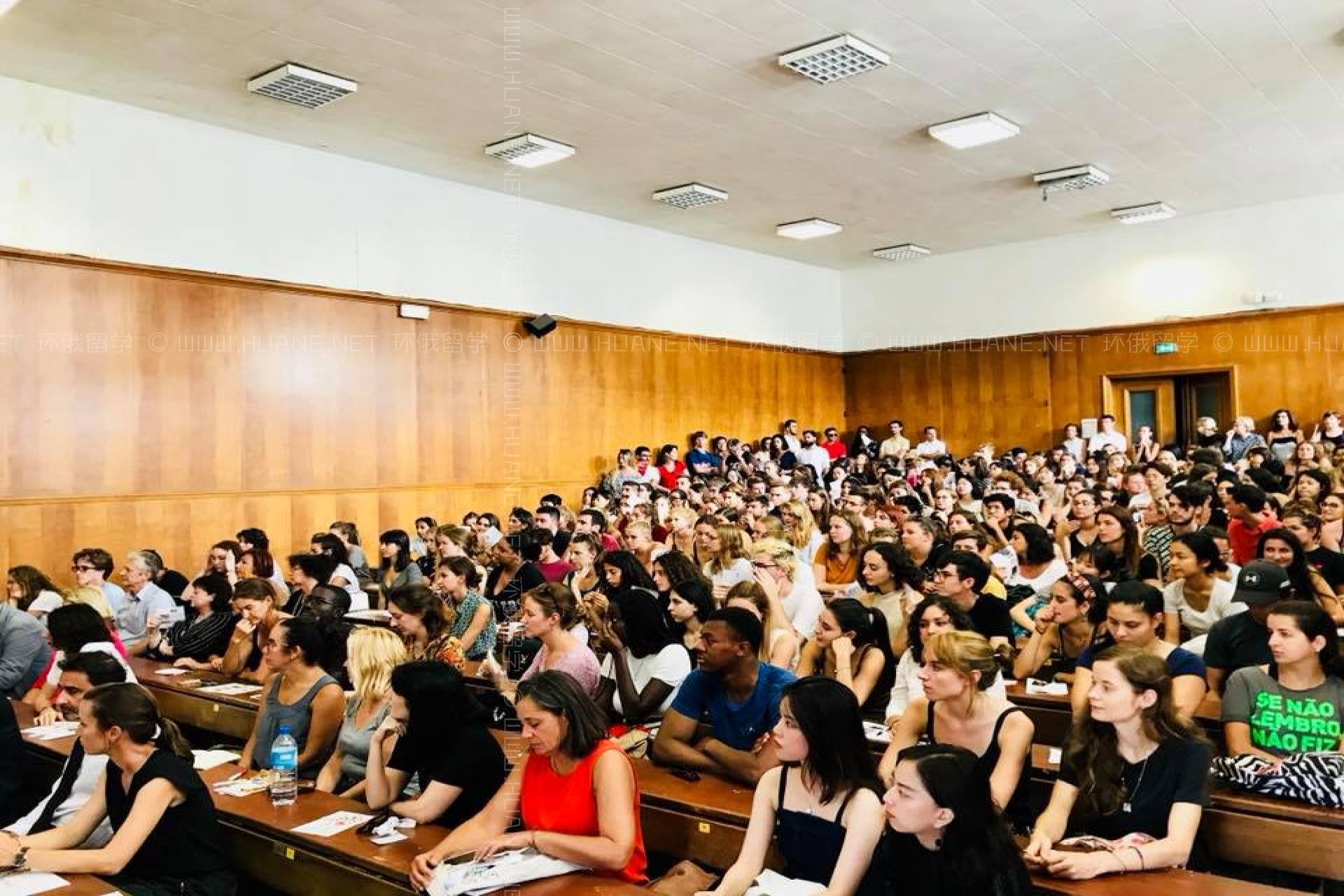 艾克斯馬賽大學